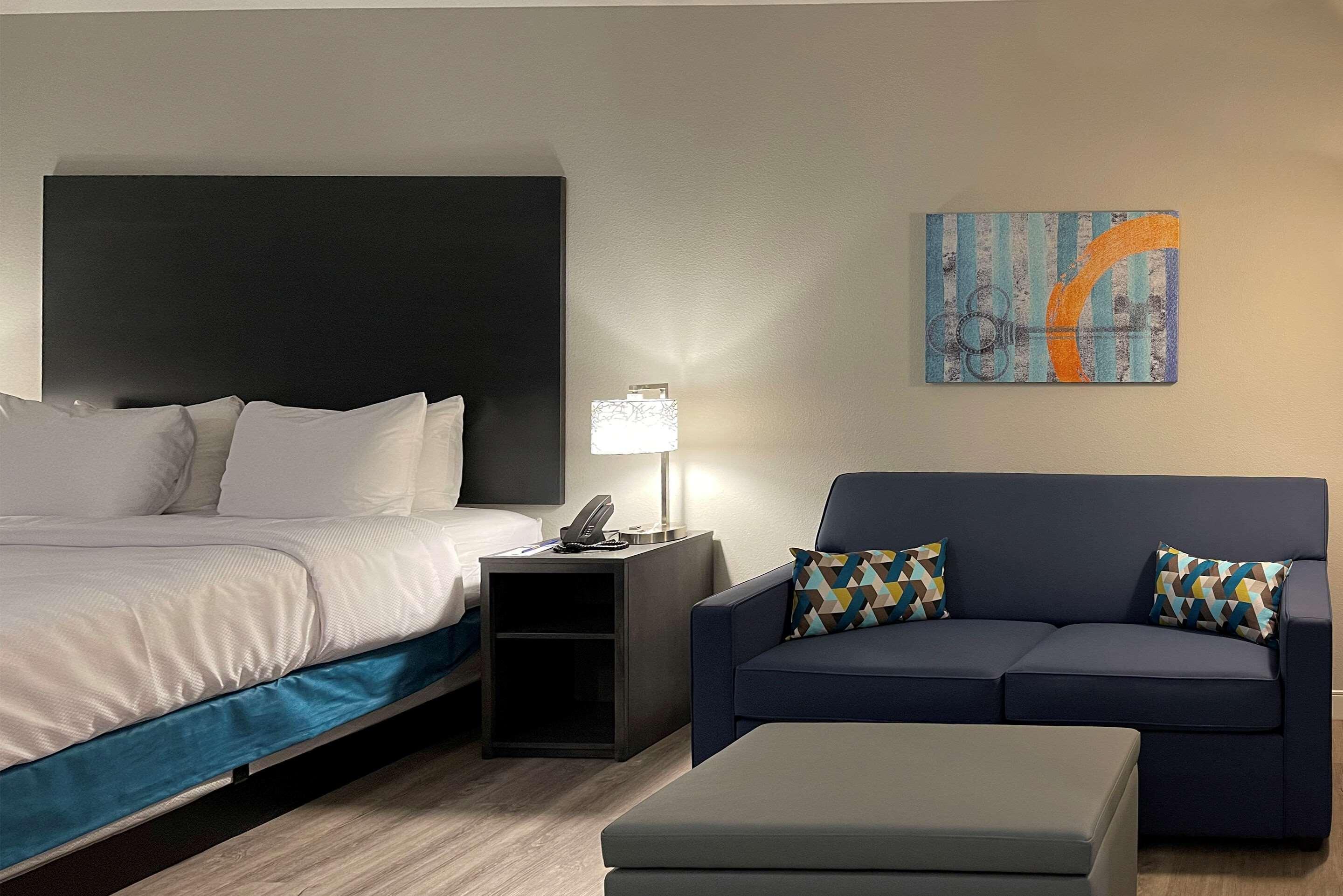 Hotel Mainstay - Uptown 2*