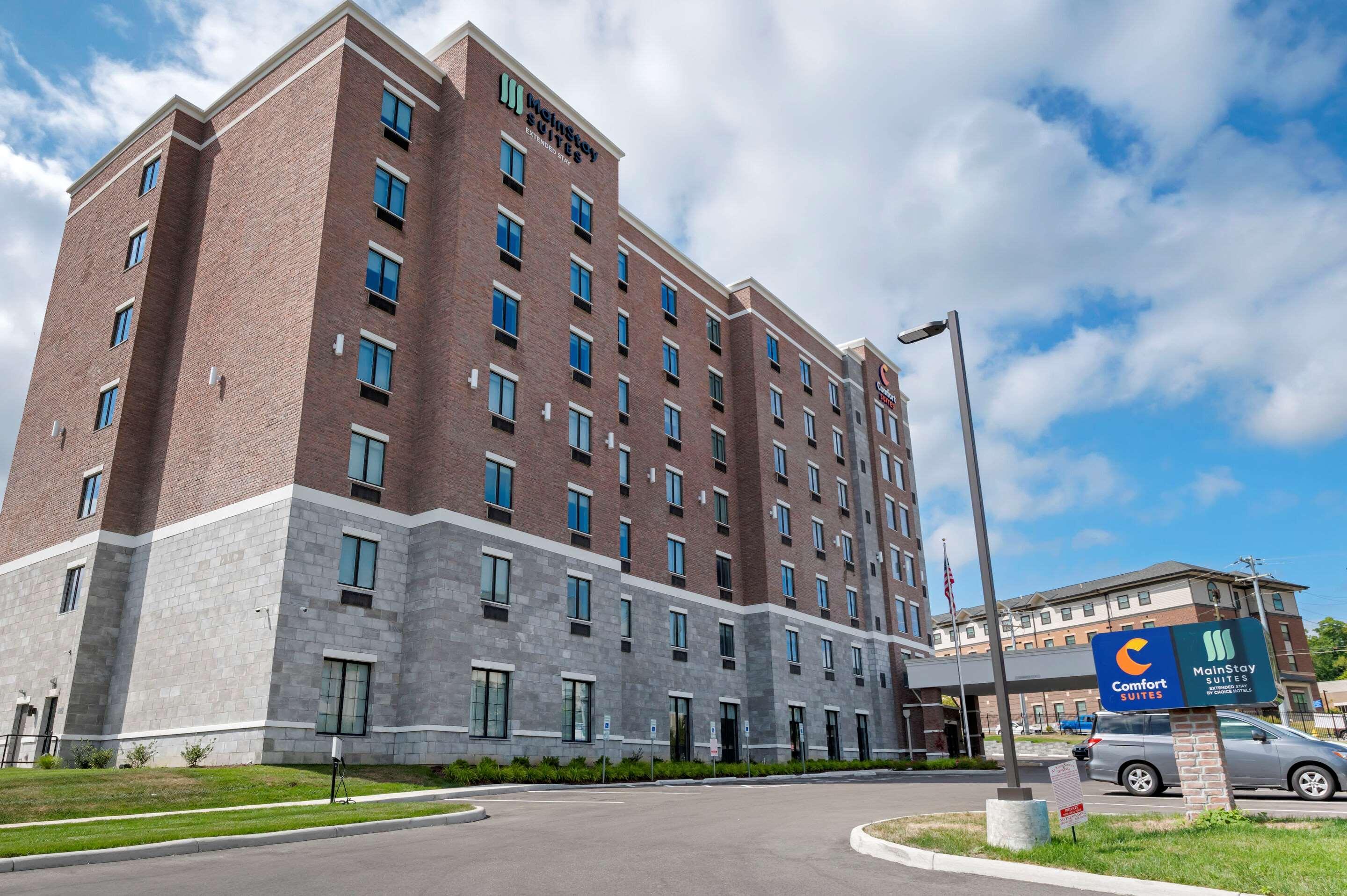 Hotel Mainstay - Uptown